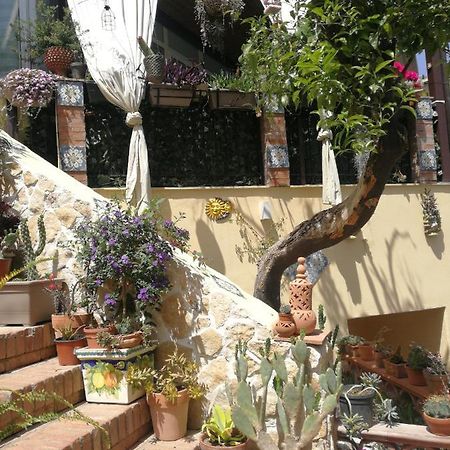 Casa Donna Fiorella Tipica Siciliana Taormina Eksteriør billede
